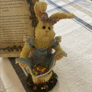 Lana Hoppennibble Jelly Bean Harvest Figurine